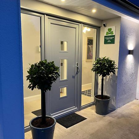 The Hillcrest, Luxury Accommodation In Castleblayney Town Экстерьер фото