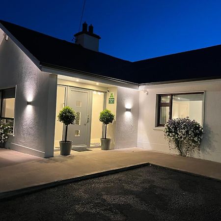 The Hillcrest, Luxury Accommodation In Castleblayney Town Экстерьер фото