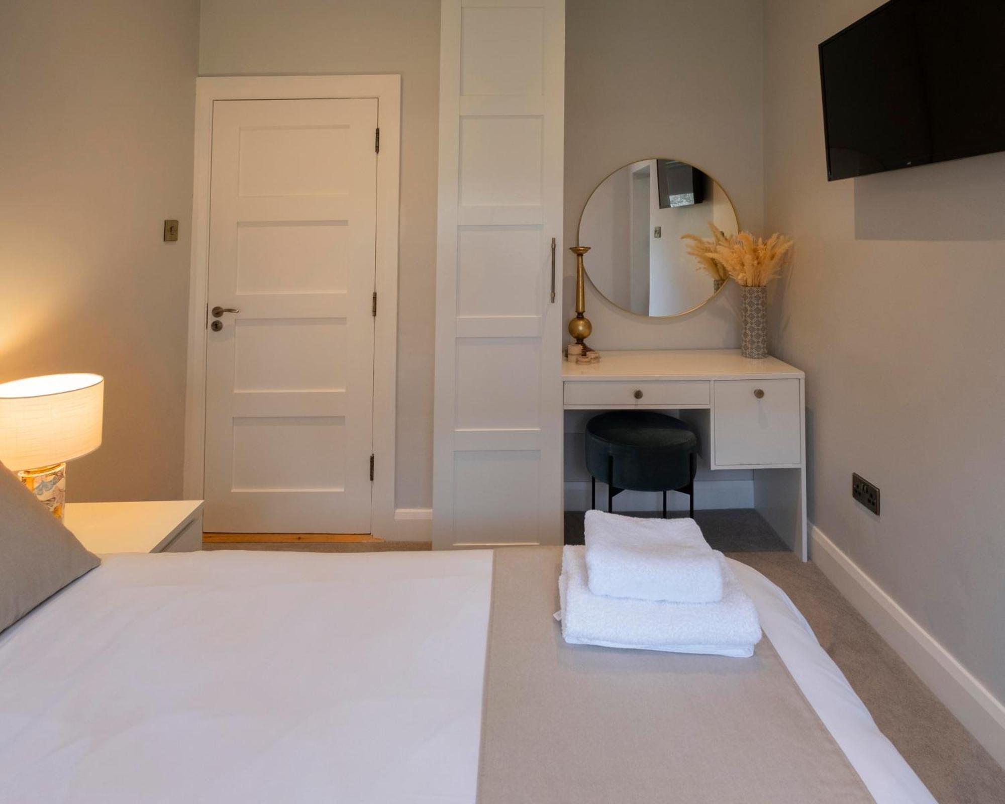 The Hillcrest, Luxury Accommodation In Castleblayney Town Экстерьер фото